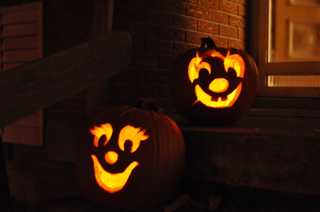 lit pumpkins